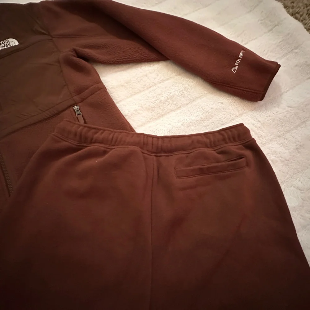 The North Face Brown Tracksuit - Picture 5 of 8